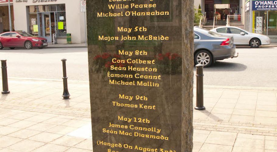 Monument Back 2